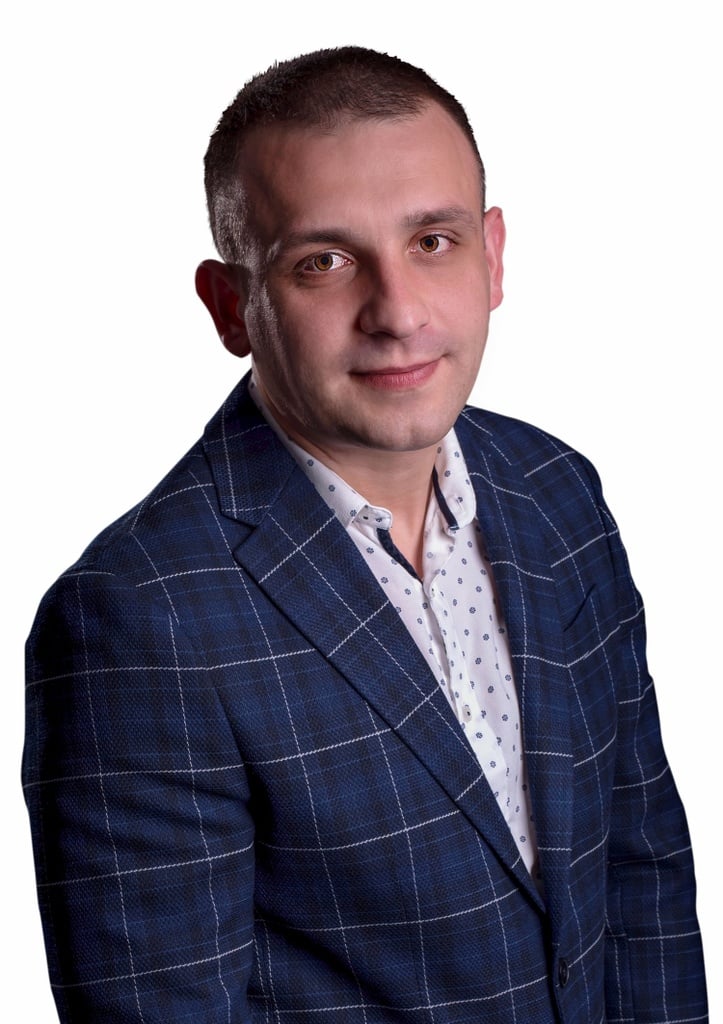Realitní makléř Igor Uhryn