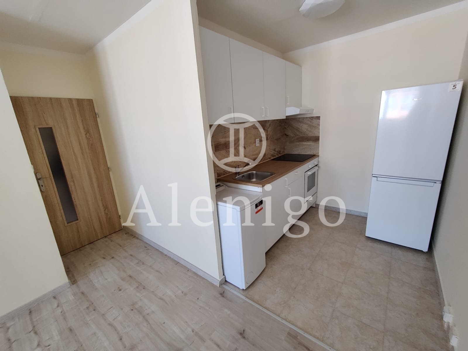 Byt 2+kk , 43m², ulice Kettnerova, Praha 5.