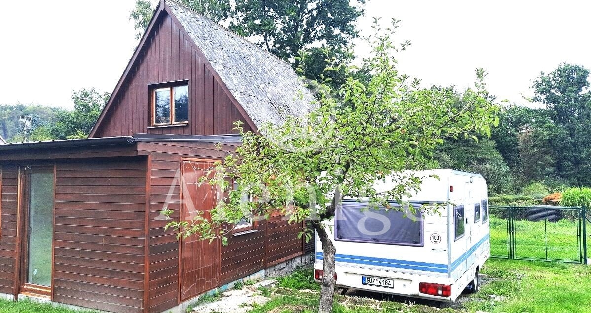 Prodej chaty 58 m², pozemek 440m² ,Svatý Jan - Hrachov, Slapy