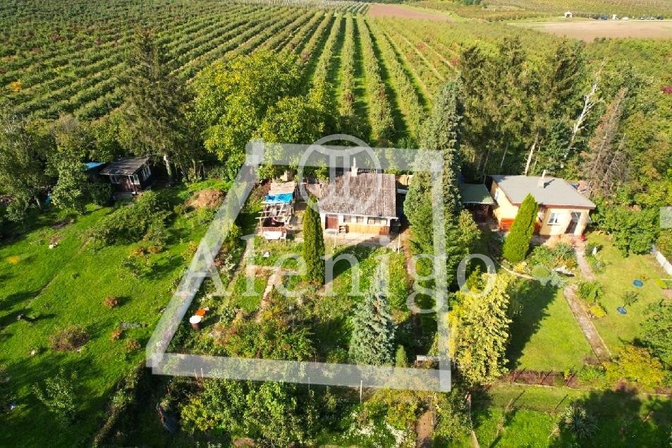 Prodej chaty 40 m², pozemek 360 m²  Slaný