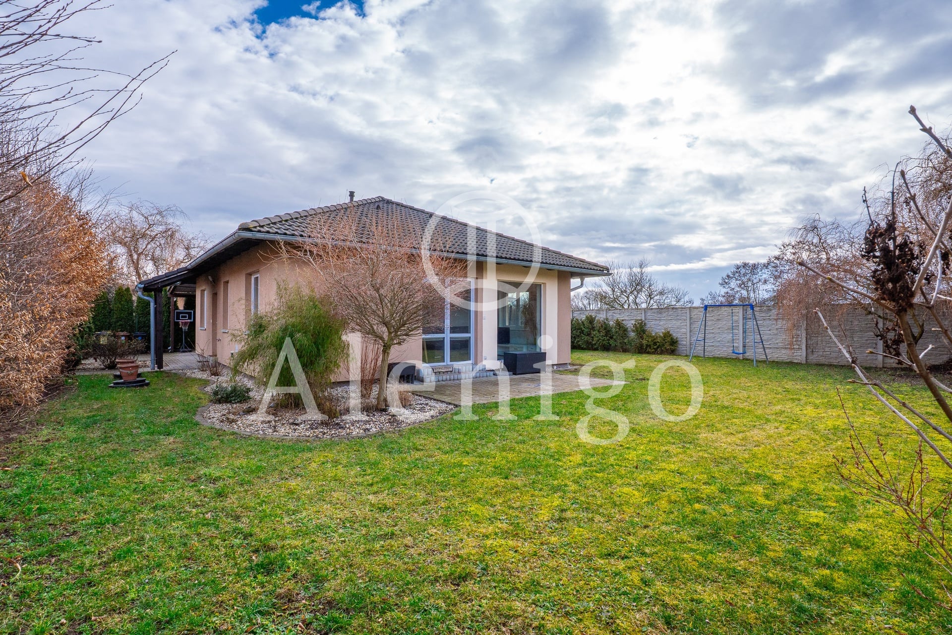 Prodej rodinného domu 90 m²,  s garáží  25m², pozemek 480 m², Kostelec nad Labem