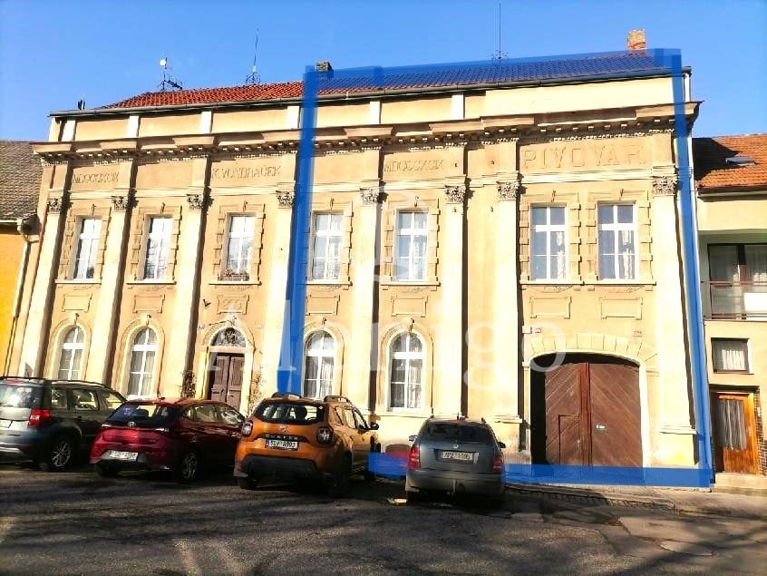 Prodej rodinného domu 369 m² s pozemkem 46 m²  v obci Kostelec nad Labem