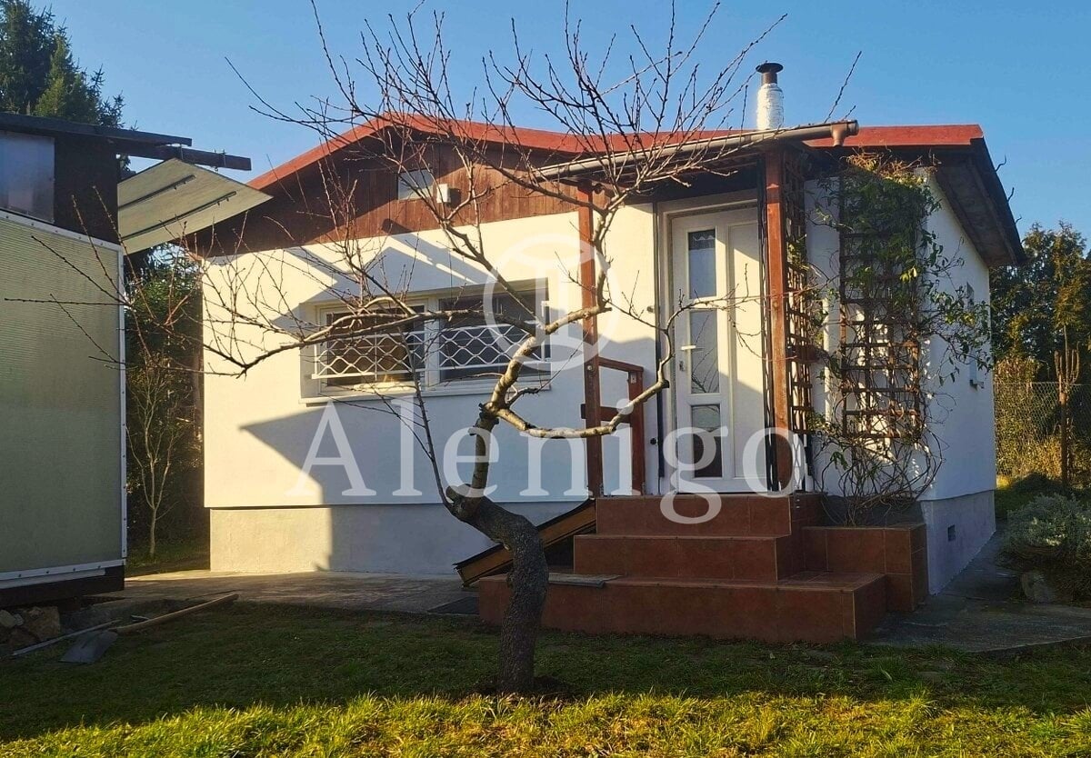 Prodej chaty 24 m², pozemek 250 m² , Praha - Sedlec