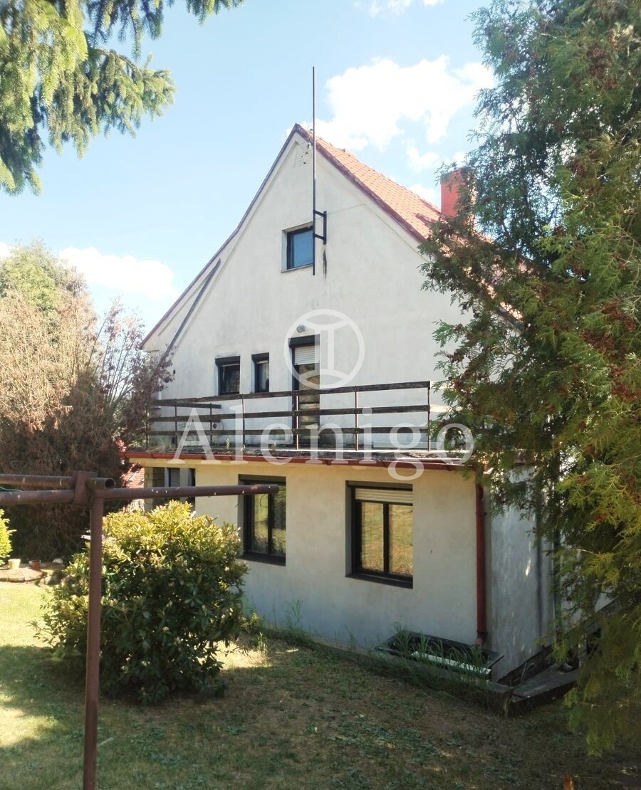 Prodej rodinného domu 285 m²,pozemek 484 m², obec Nový Knín