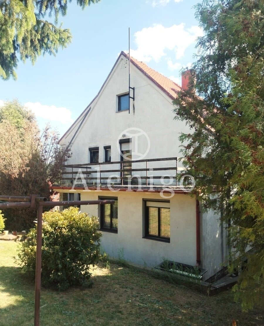 Prodej rodinného domu 285 m²,pozemek 484 m², obec Nový Knín