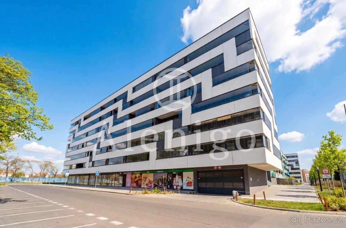 Prodej bytu 2+kk 68 m²/B , ul. U Průhonu , Praha - Holešovice